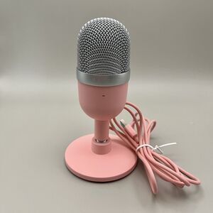Razer Seiren Mini Portable Condenser Microphone Quartz Pink